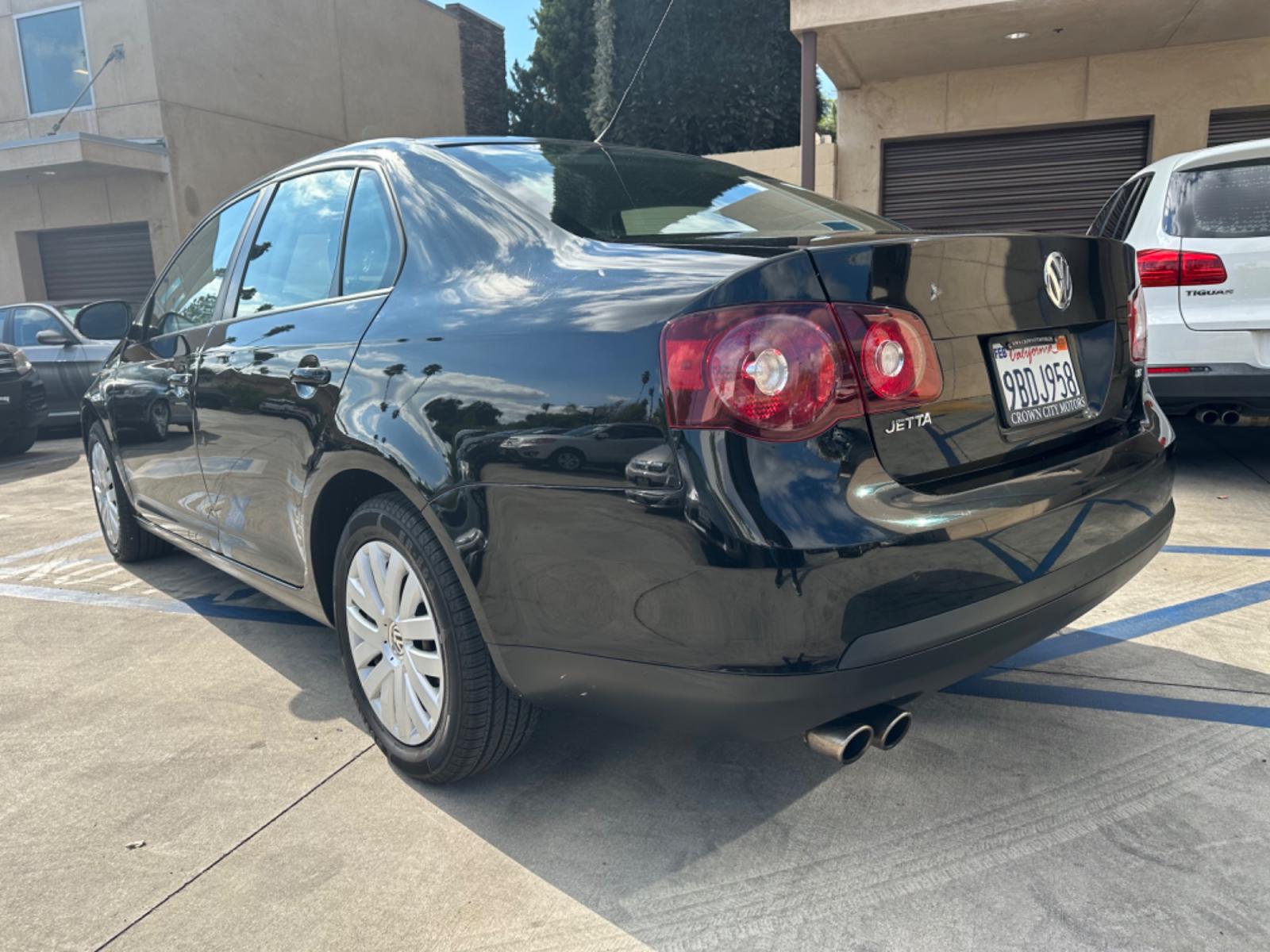 2010 Black Metallic /Black Volkswagen Jetta S PZEV (3VWJZ7AJXAM) with an 2.5L L5 DOHC 20V engine, Automatic transmission, located at 30 S. Berkeley Avenue, Pasadena, CA, 91107, (626) 248-7567, 34.145447, -118.109398 - New Tires, Just Serviced, Low Miles! Fully Loaded! This 2010 Volkswagen Jetta S looks and drives good. This vehicle comes with a dealer 30 day / 1,000 Mile Warranty ( call us for details) and with Options up to 5 years / 100,000 Mile Warranty. Bad credit? We can help! We are the bank. Buy with confi - Photo #2